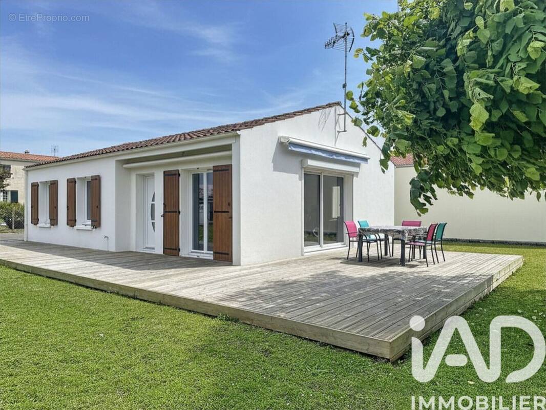 Photo 1 - Maison à LE GUA