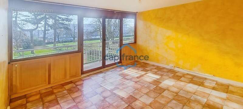 Appartement à VELIZY-VILLACOUBLAY