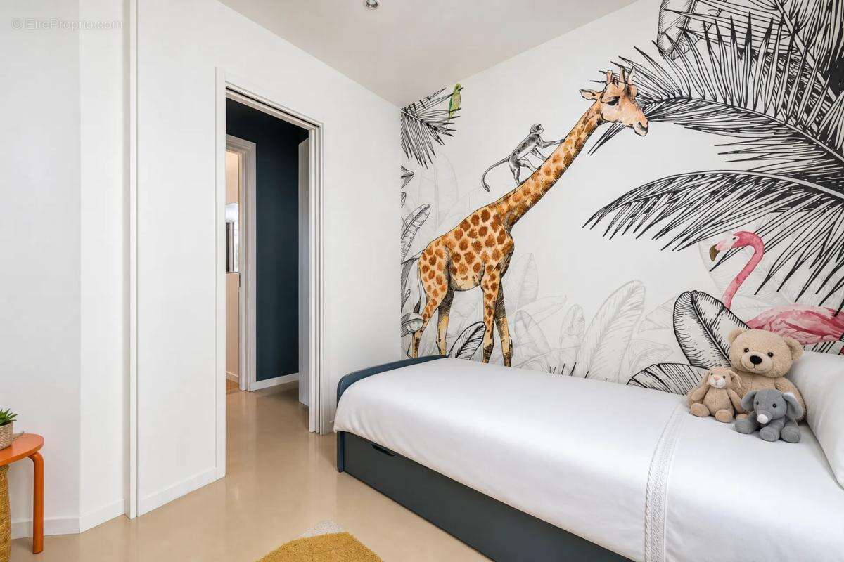 Appartement de 4 pièces d'environ 75m² à Paris XVII - photo 7