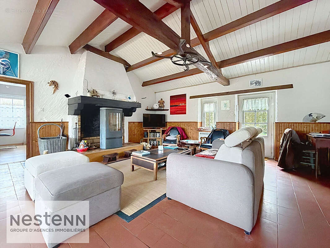 Maison à SAINT-URBAIN