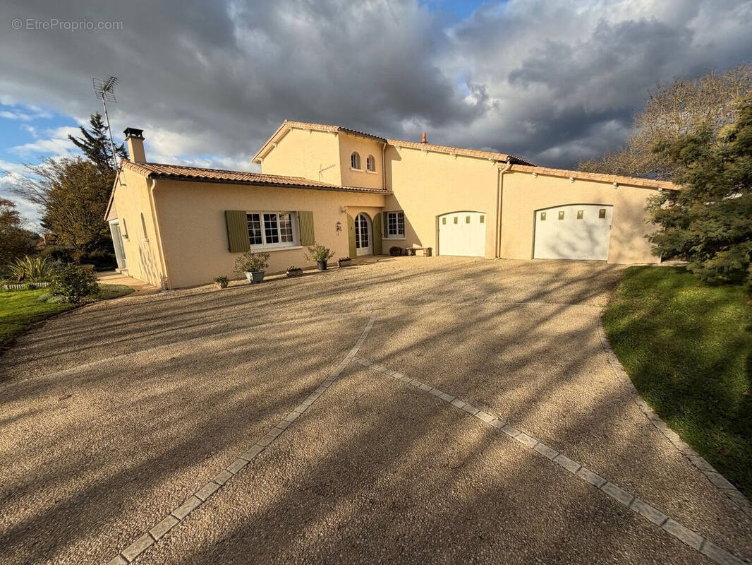 Photo 1 - Maison à BENET