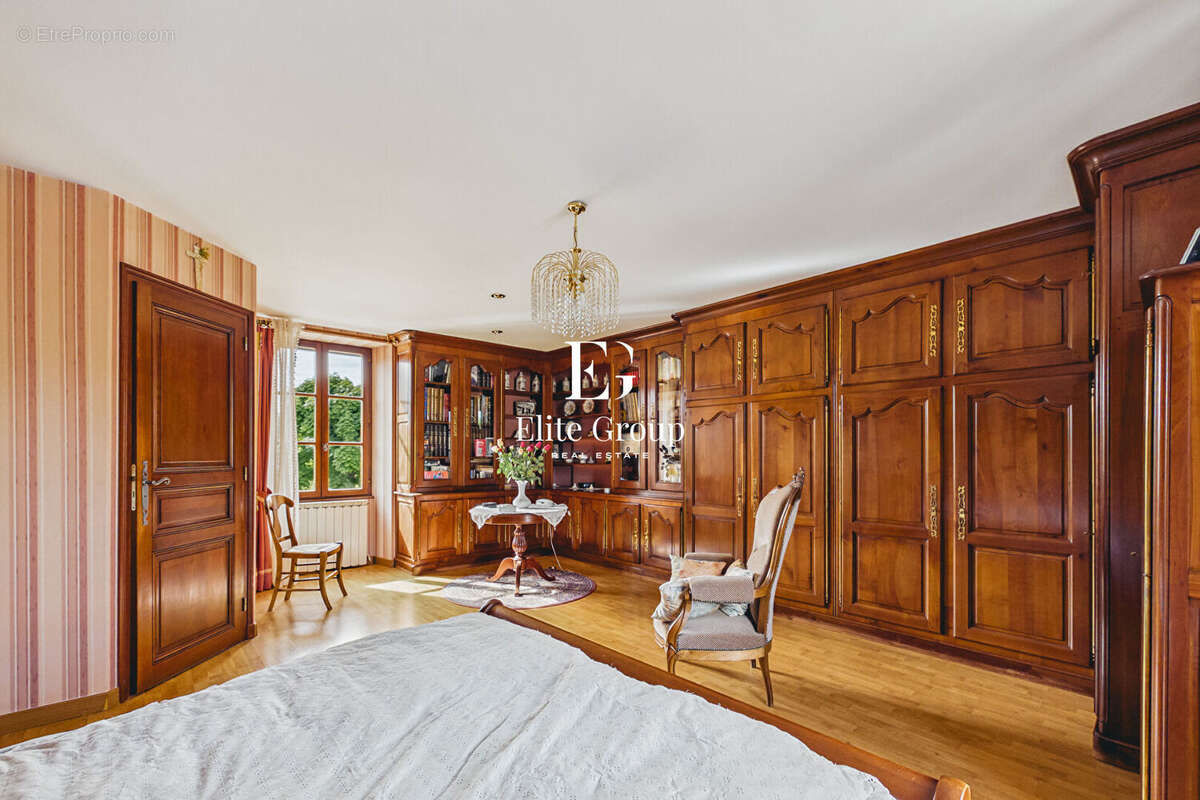 Maison à GENAC