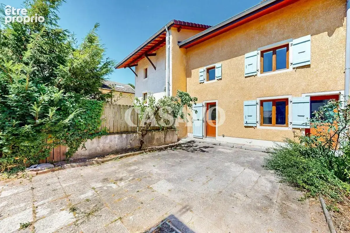 Appartement à VERSONNEX