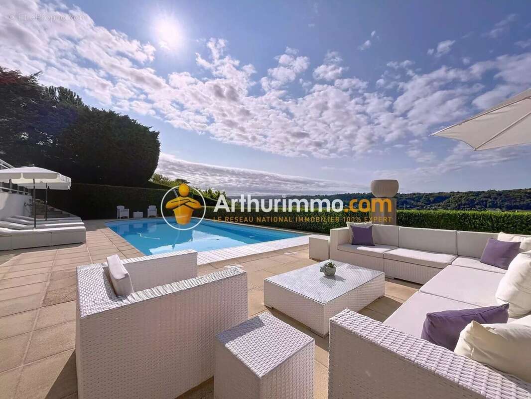 Maison à BOURGOIN-JALLIEU