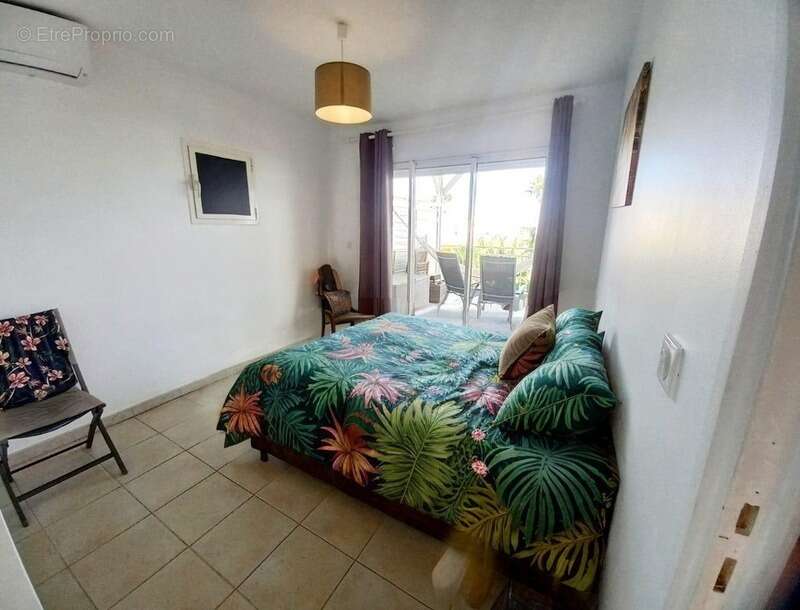 Appartement à LE MOULE