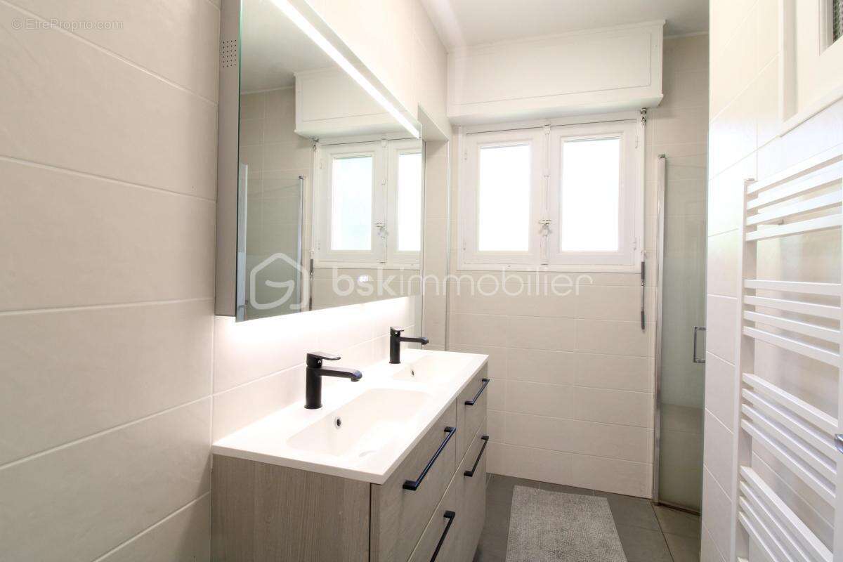 Maison à SAINT-PIERRE-DU-MONT