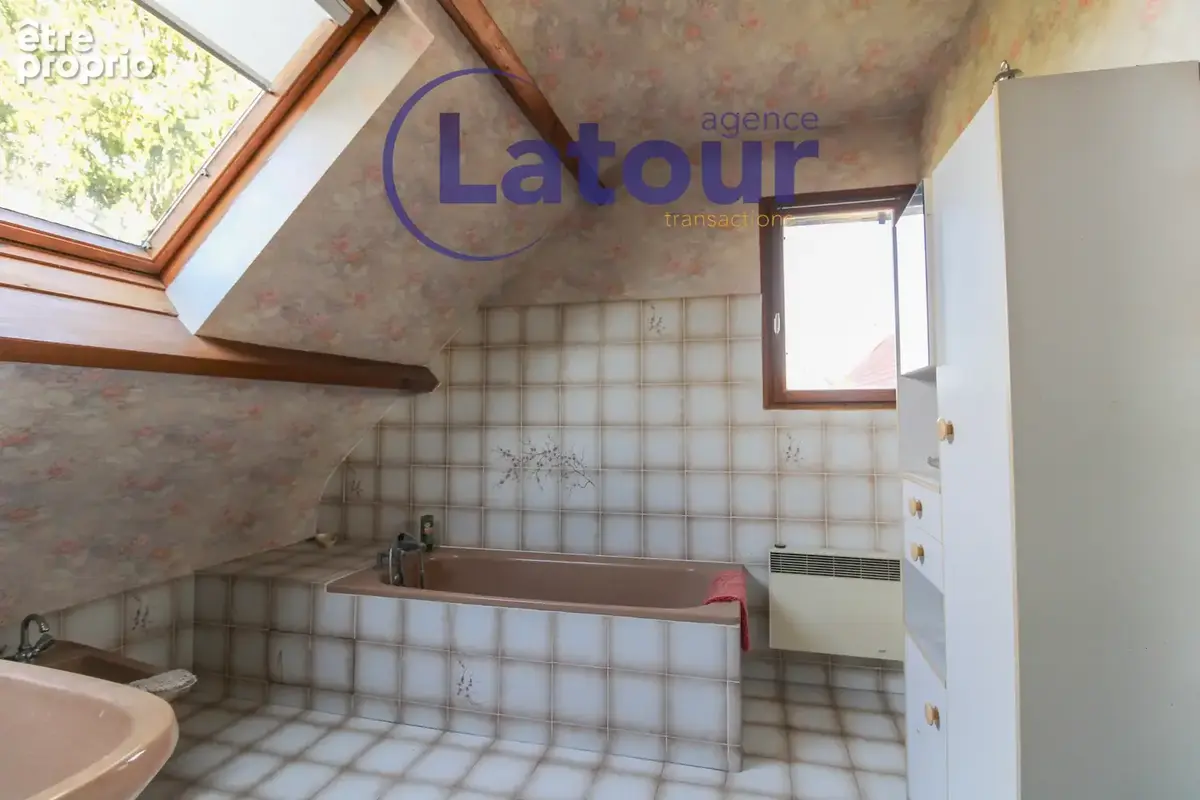 5 min rn 12. maison de 7 pieces avec sous-sol total sur  1100 m2 de terrain. - photo 11