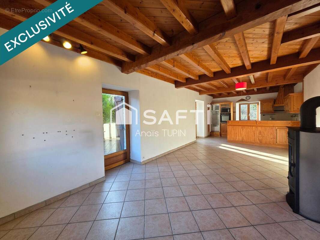 Photo 6 - Maison à LA CHAPELLE-SUR-FURIEUSE