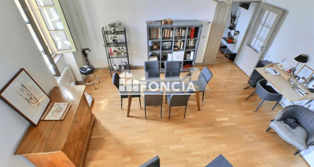 Appartement à SAINTE-FOY-LES-LYON