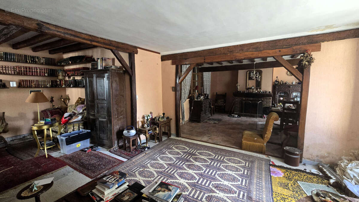 Maison à Vendre à Sourdun - 5 pièces + Grange terrain  1165 m² - photo 7
