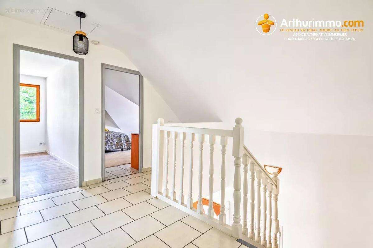 Maison à LA BOUEXIERE