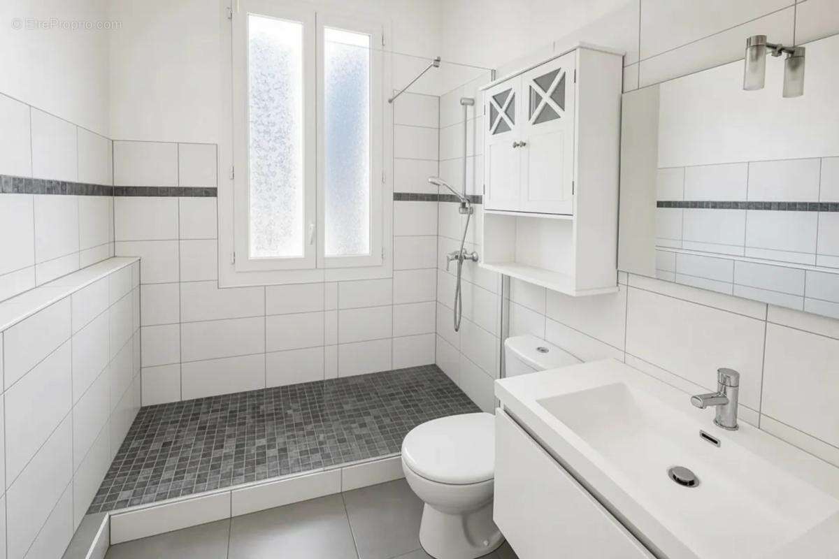 Maison de 8 pièces de 240 m² à Aureilhan - photo 8