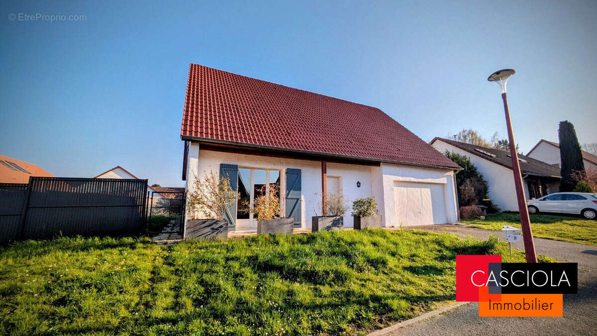 Maison à MARLY