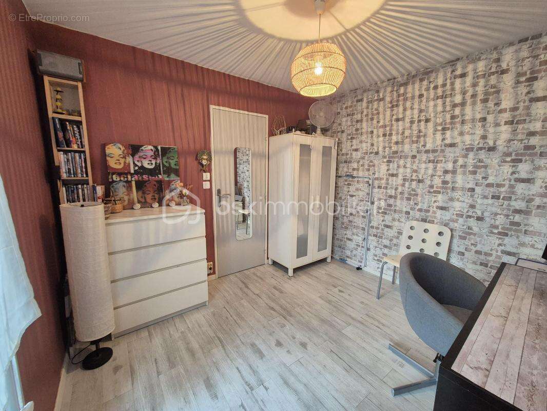 Appartement à COURCOURONNES