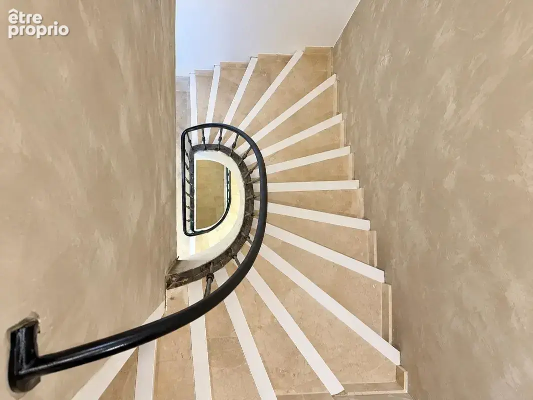 Maison 5 pièces 136 m² à vendre à Vins-Sur-Caramy (83170) - photo 11