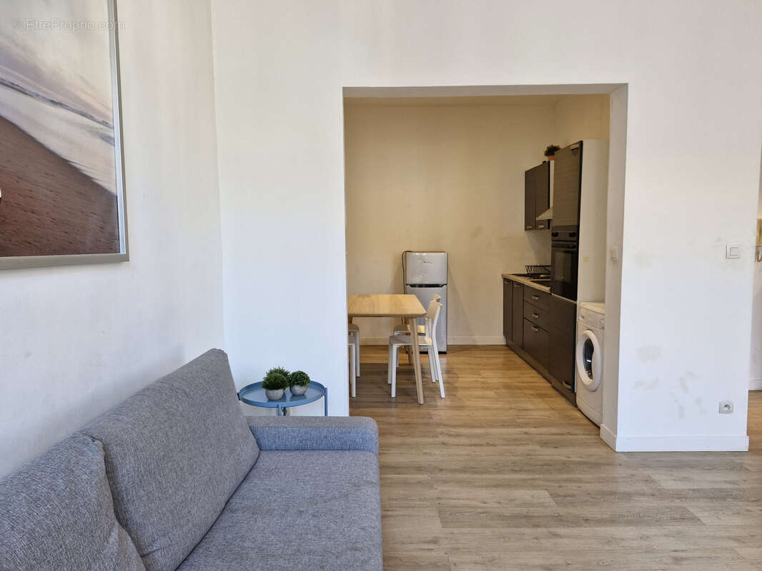 Appartement à MARSEILLE-8E