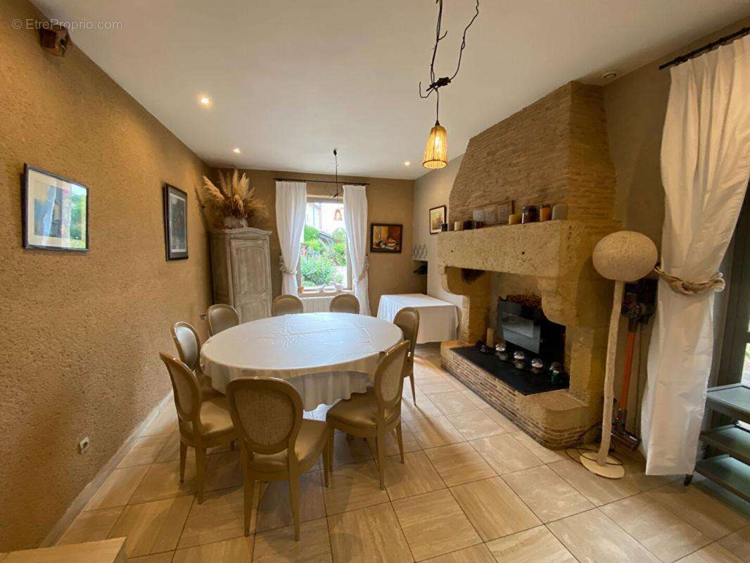 Maison à SAINT-MACAIRE