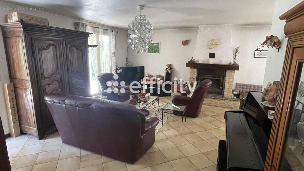 Maison 75 m² à Apt  - photo 6