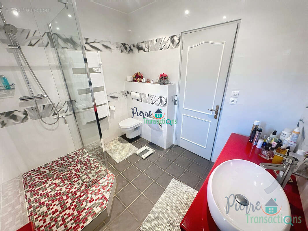 Maison à SAINT-ROMAIN-DE-COLBOSC