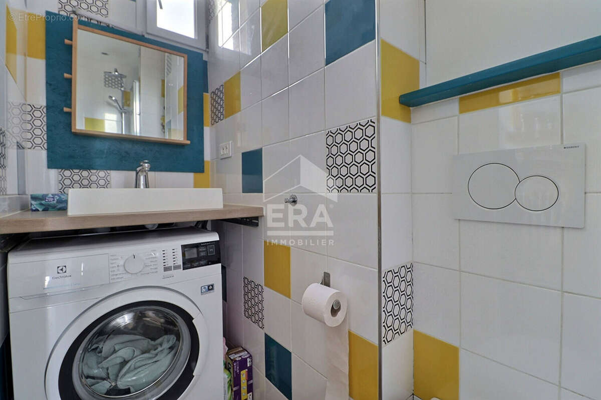 Appartement à AUBERVILLIERS