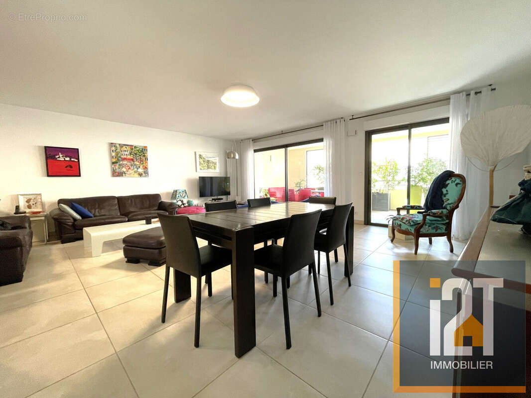 Appartement à NIMES