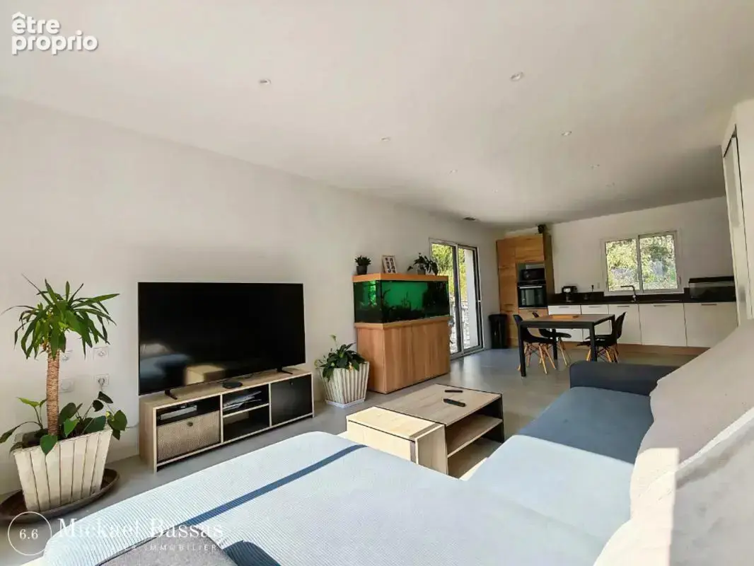 Maison 4 pièces 92 m² à vendre à Ria-Sirach (66500) - photo 3