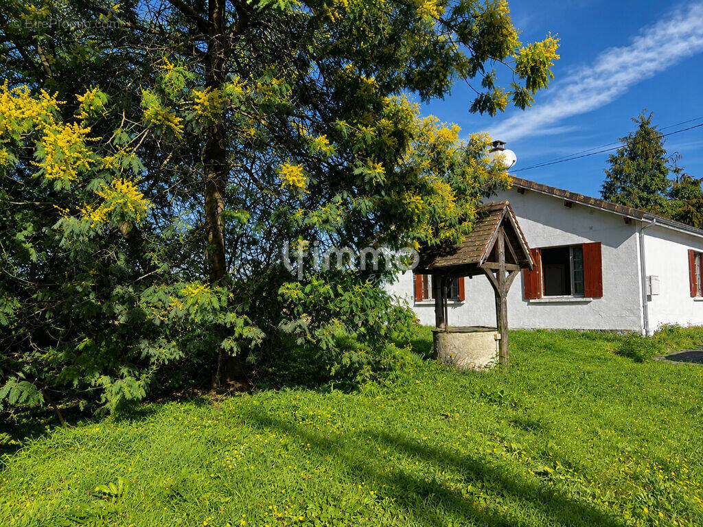 Maison à MONTPON-MENESTEROL