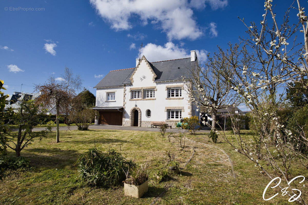 Maison à LOCTUDY