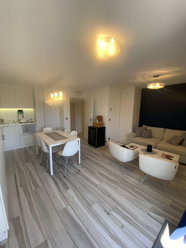 Appartement à SAINT-TROPEZ