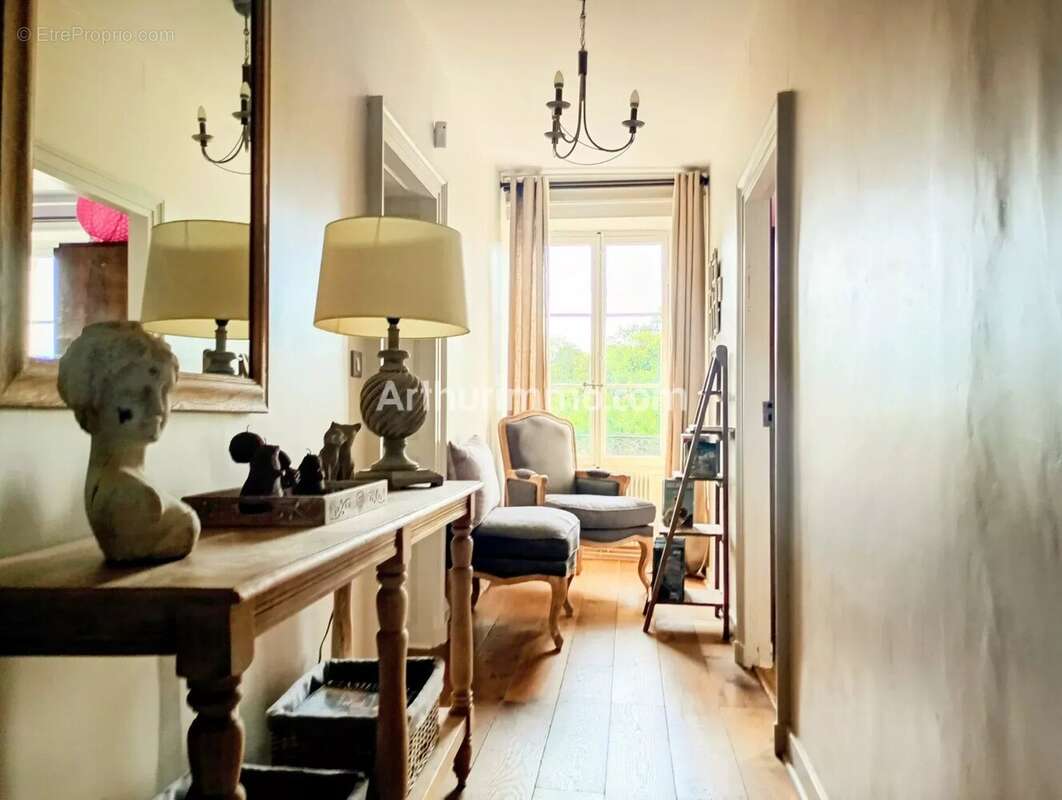 Maison à GRAY