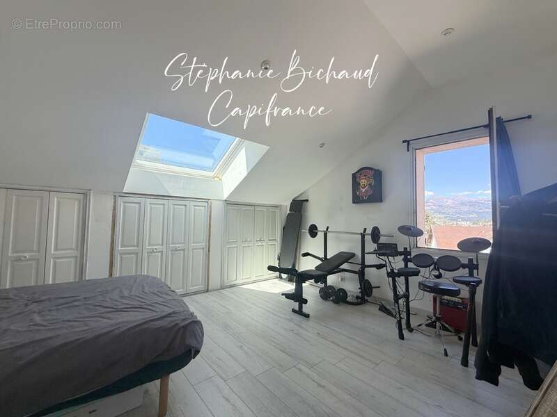 Gap – Saint-Roch  Appartement T3 de 93,4 m² en carrez avec balcon, cave et 2 stationnements - photo 13