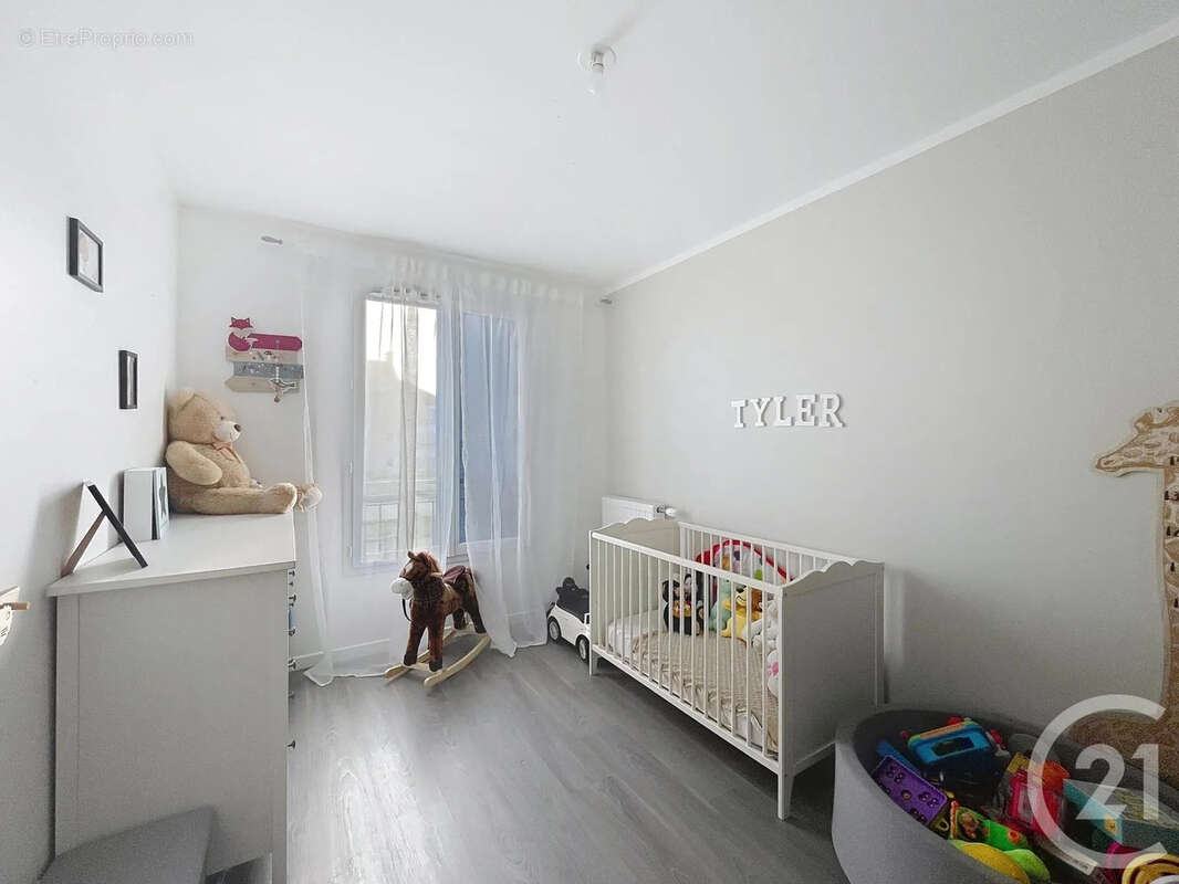 Appartement à SAINT-PIERRE-DU-PERRAY