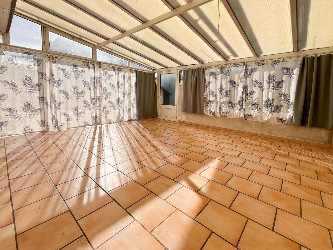 Maison 3 chambres avec garage, jardin et véranda à Saulce-sur-Rhône - photo 10