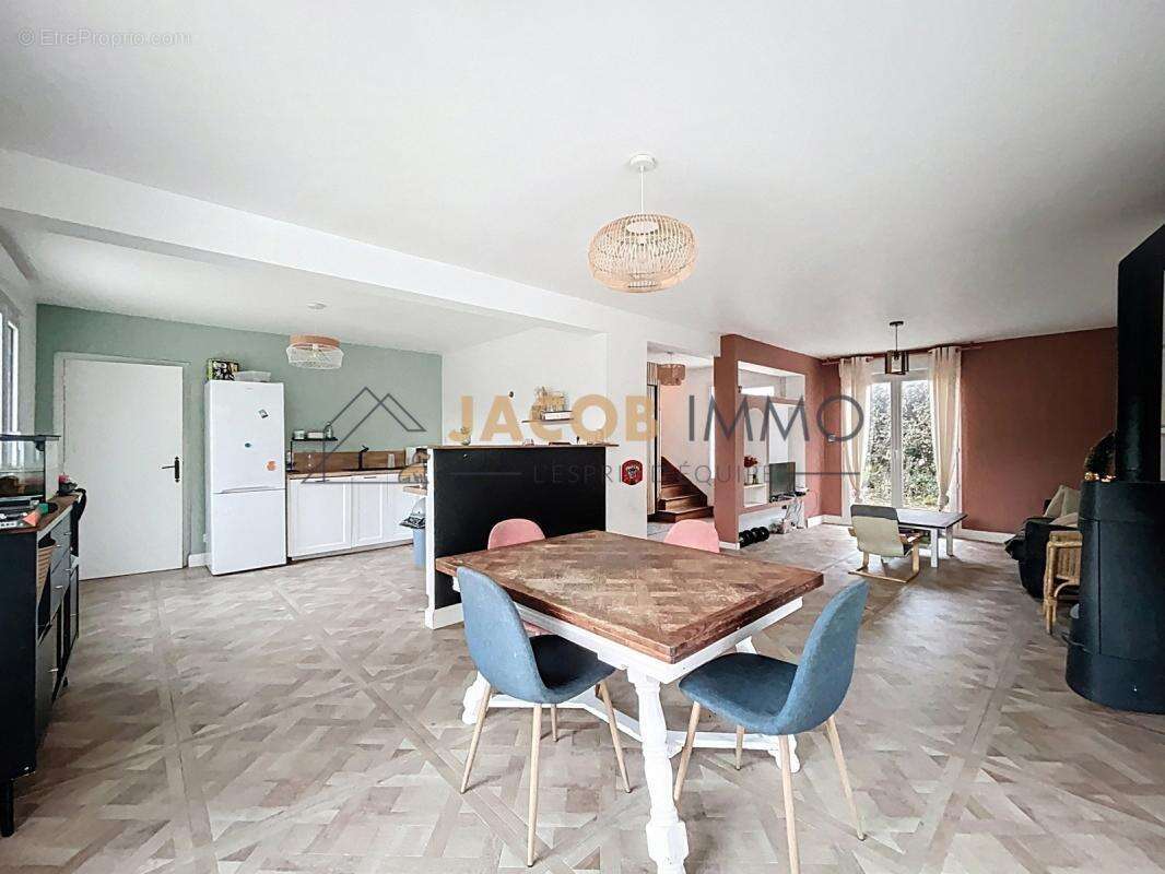 Maison à SAINT-RENAN