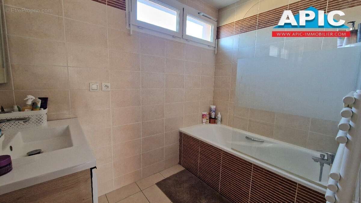 Appartement à GROSLAY