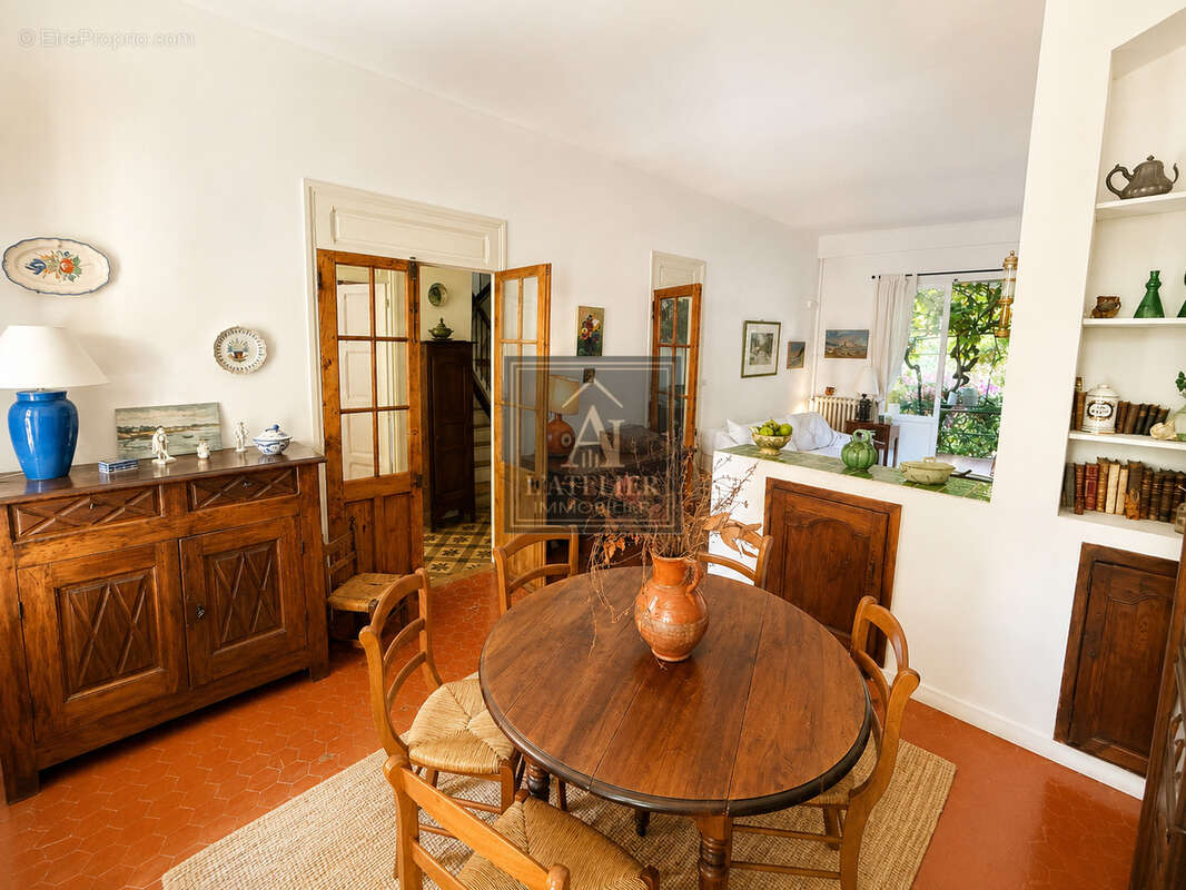Elégante maison bourgeoise de caractère avec jardin au cœur du Mourillon - photo 16