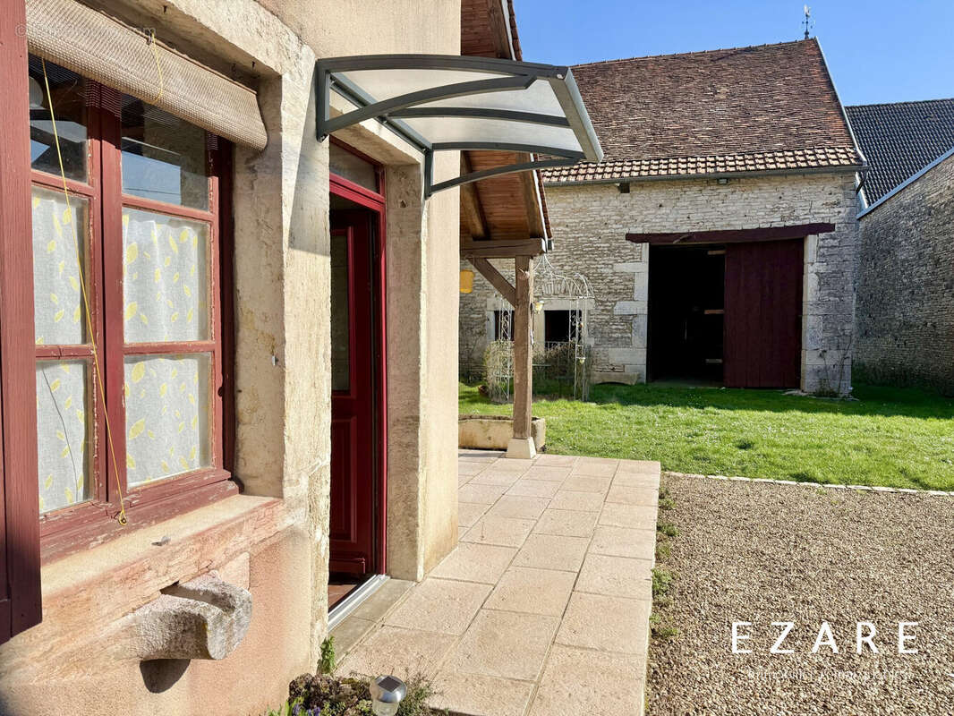 Maison à GRAY