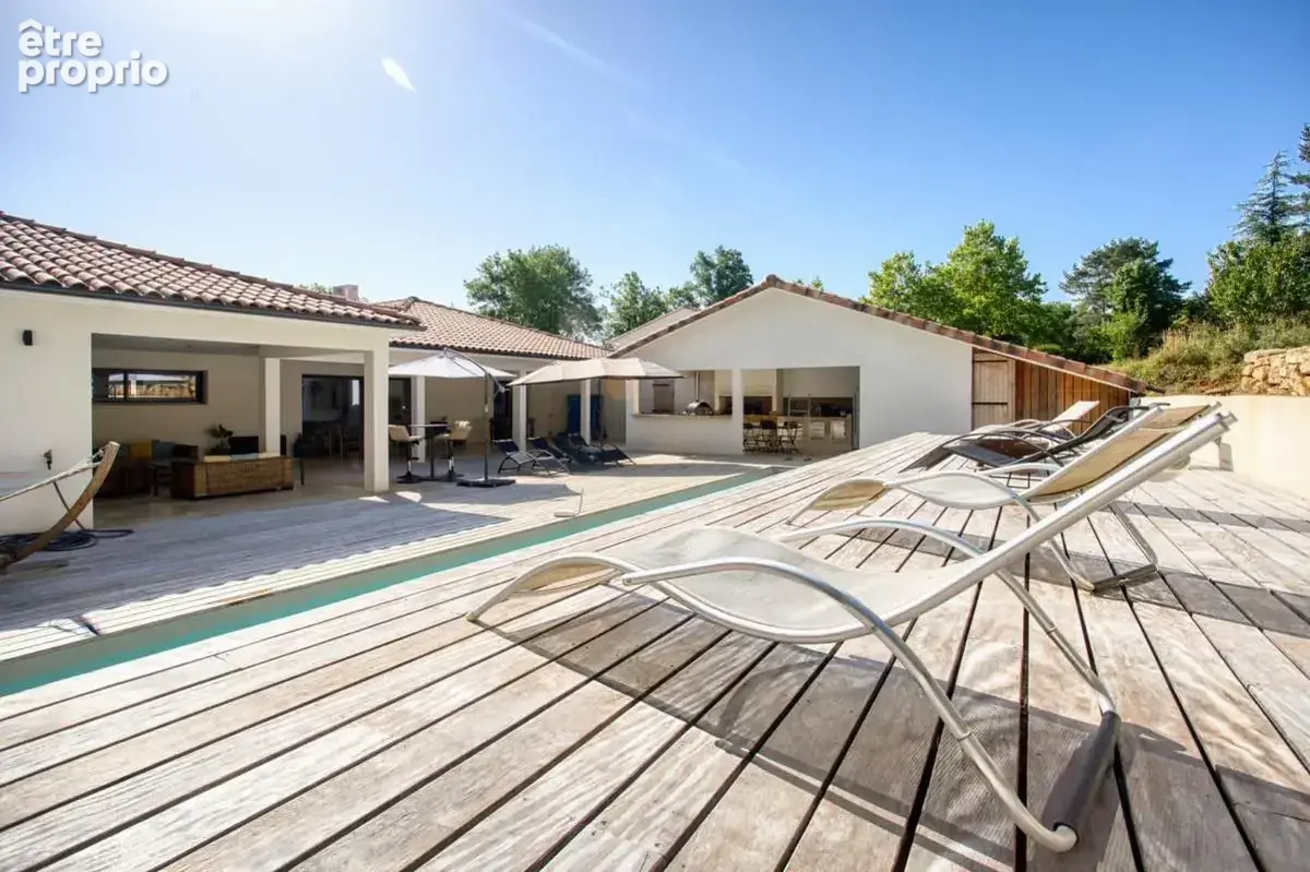 Maison 7 pièces 250 m² à vendre à Perigueux (24000) - photo 3