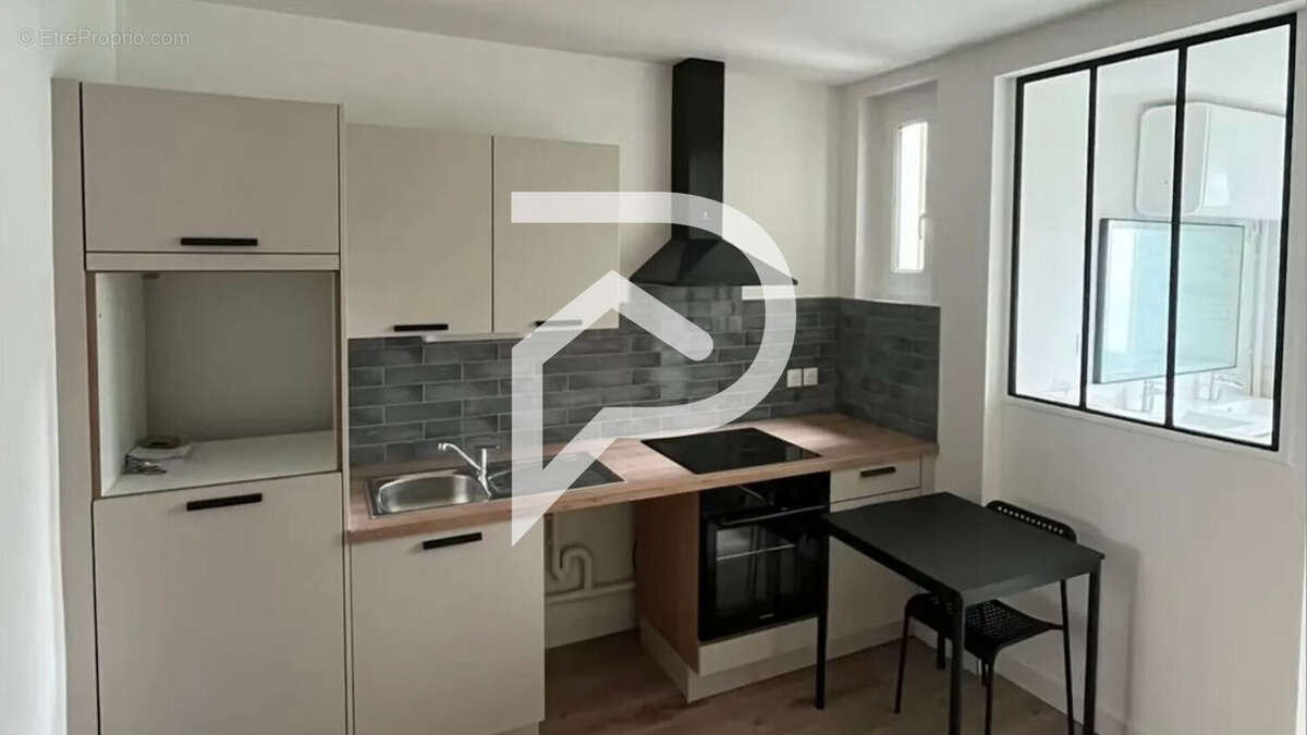 Immeuble de rapport Le Havre Rond-Point, 6 logements meublés et 6 box - photo 12