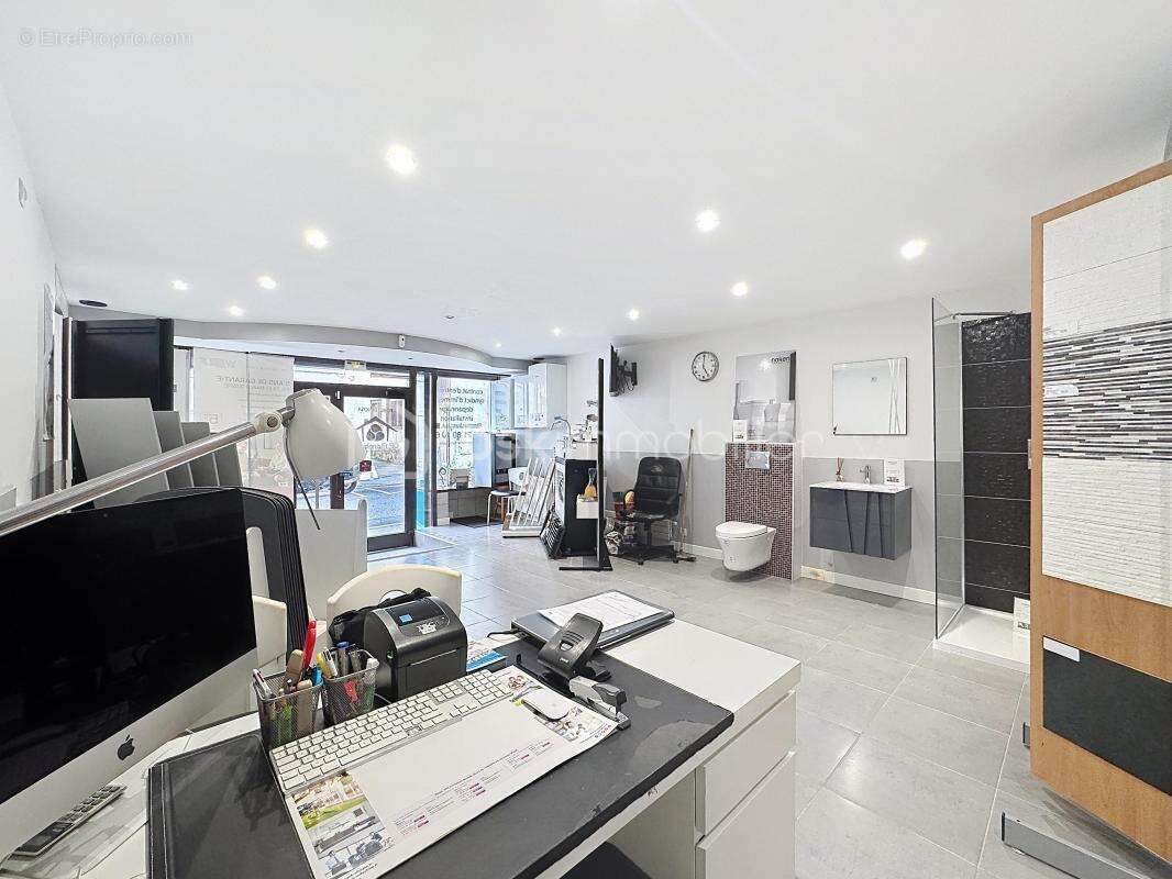 Commerce à PALAISEAU