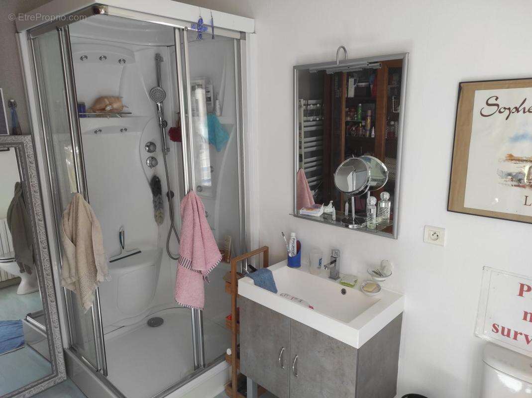 Maison à SAINT-JEAN-D'ANGELY