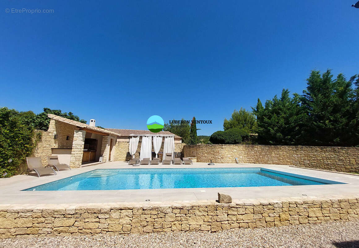 Maison à SAINT-PIERRE-DE-VASSOLS