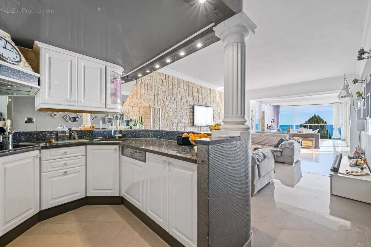 Appartement à CAP-D'AIL