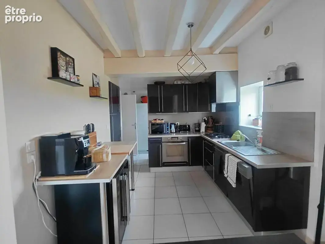 Opprtunité, Au calme, Maison en Pierre, grand potentiel - photo 3