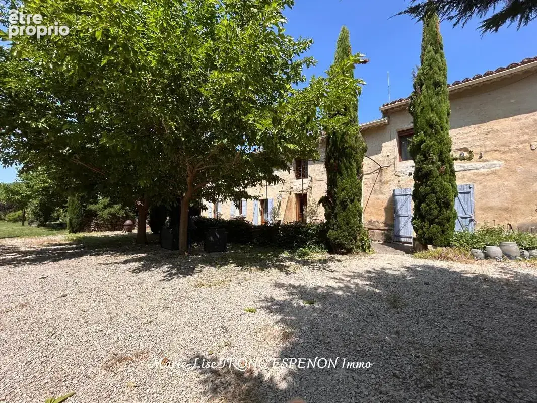 Maison 10 pièces 243 m² à vendre à Carpentras (84200) - photo 3