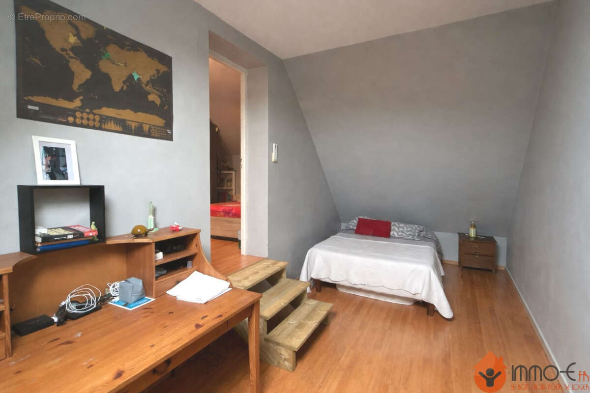 Maison à MAGNY-LE-HONGRE