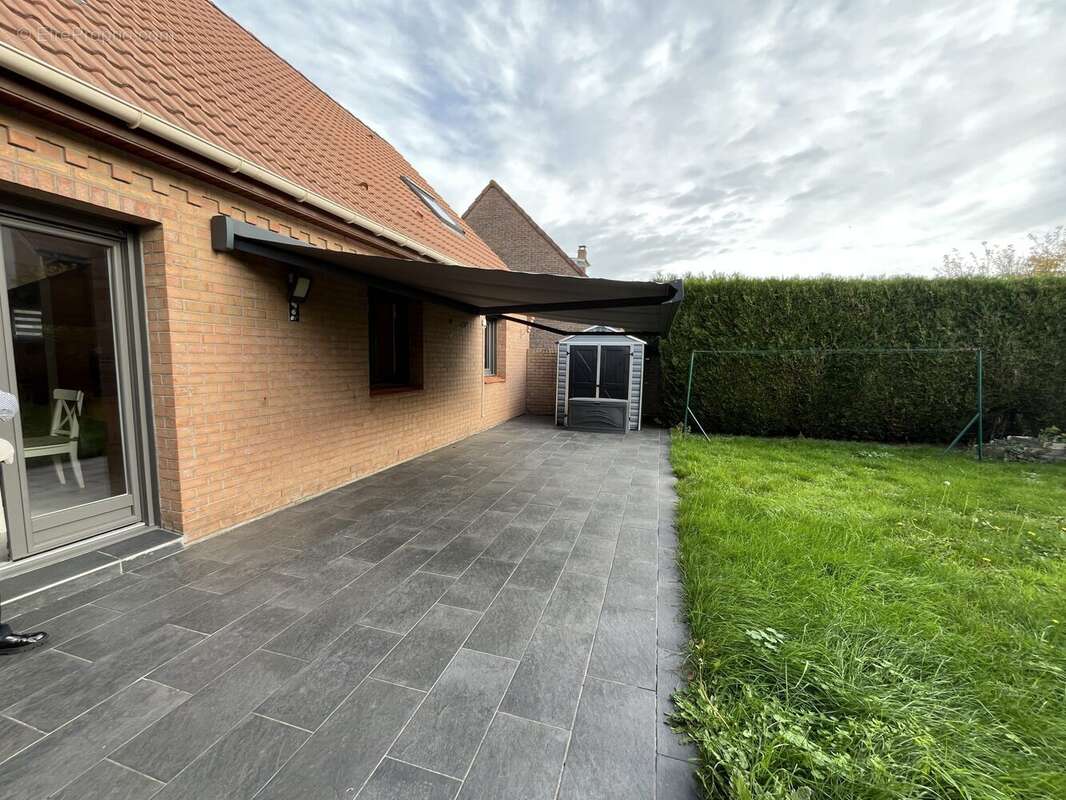 Maison à COUDEKERQUE-BRANCHE