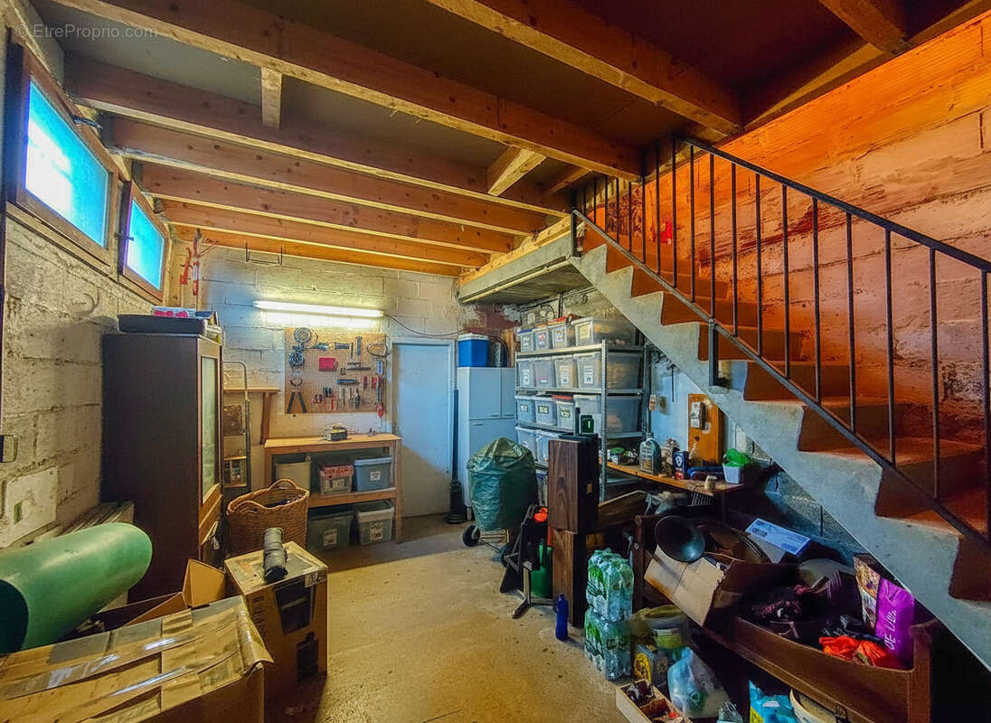 Maison à PUY-L&#039;EVEQUE