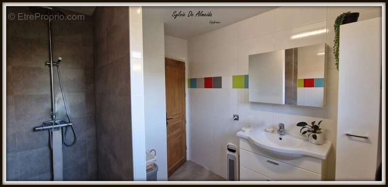 Propriété à vendre entre BIZIAT et PONT DE VEYLE (01) 16,5 Ha, vue, maison 145 m², ferme à rénover 170 m², pigeonnier, hangar, é - photo 13