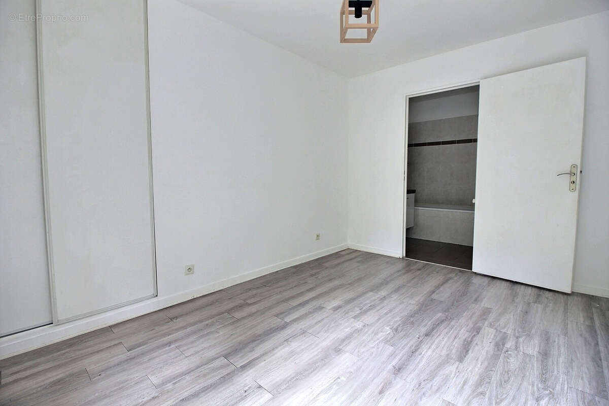 Appartement à SAINT-OUEN